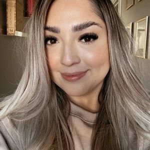 Meet your Posher, Regina